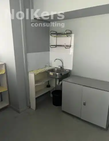 Cocina de Nave industrial de alquiler en L'Hospitalet de Llobregat con Calefacción