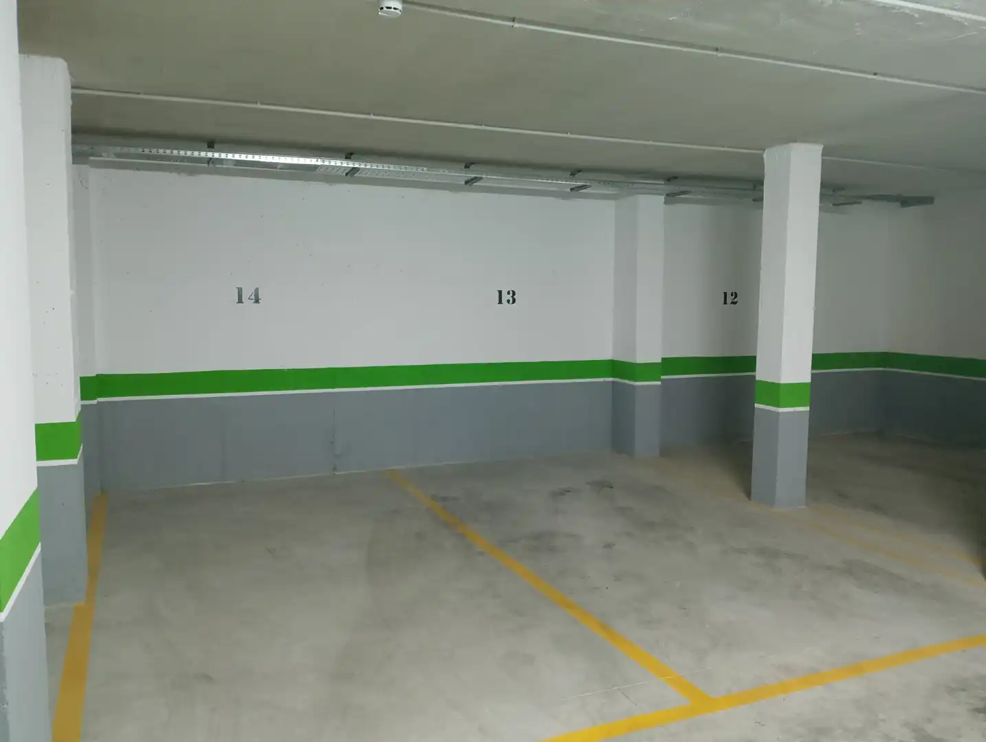 Parking of Garage for rent in Sevilla
