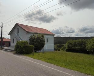 Vista exterior de Casa o xalet en venda en Cerdido amb Jardí privat i Traster
