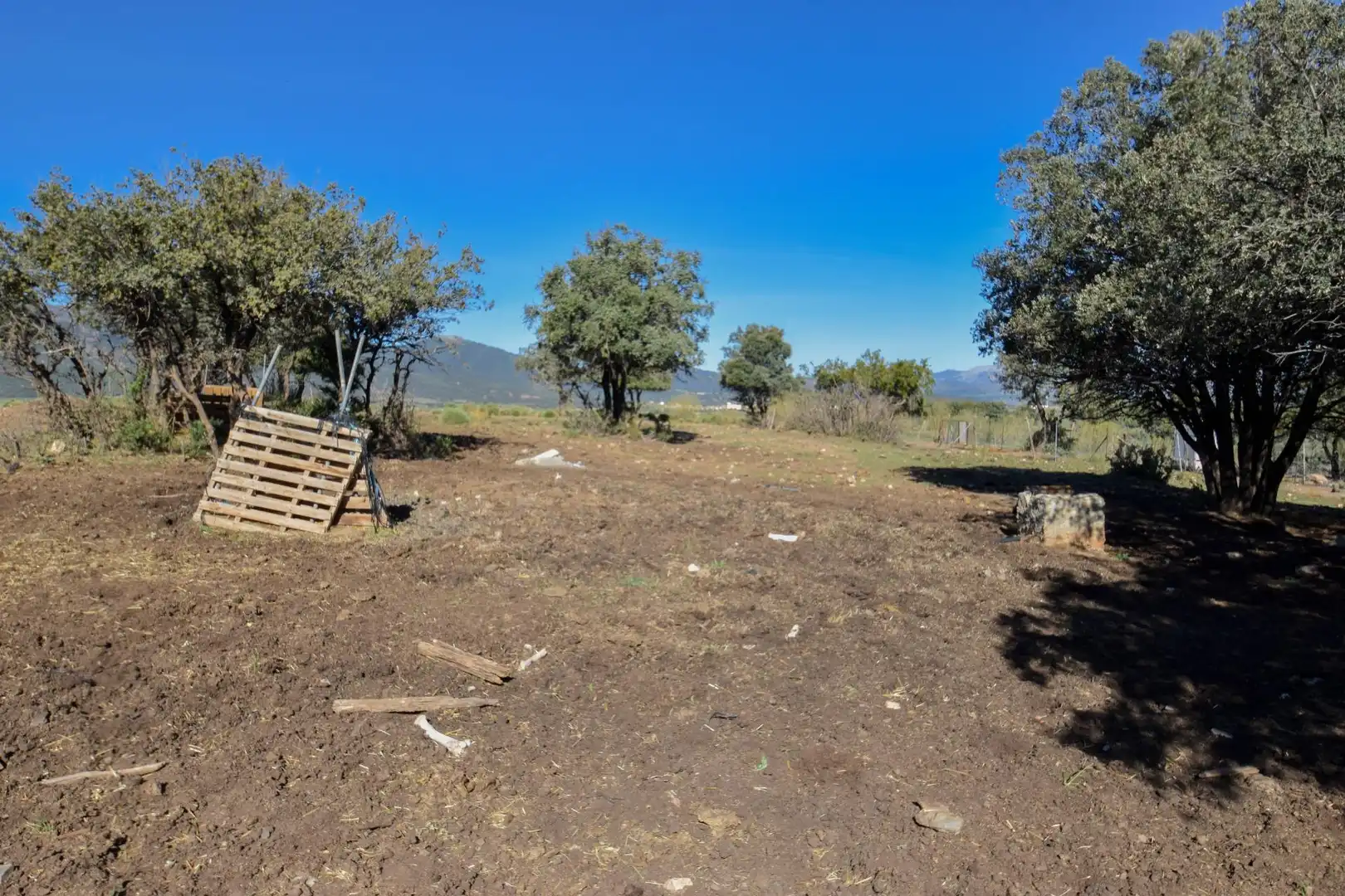 Terreno en venta en Paraje de las Perdices, Lugros
