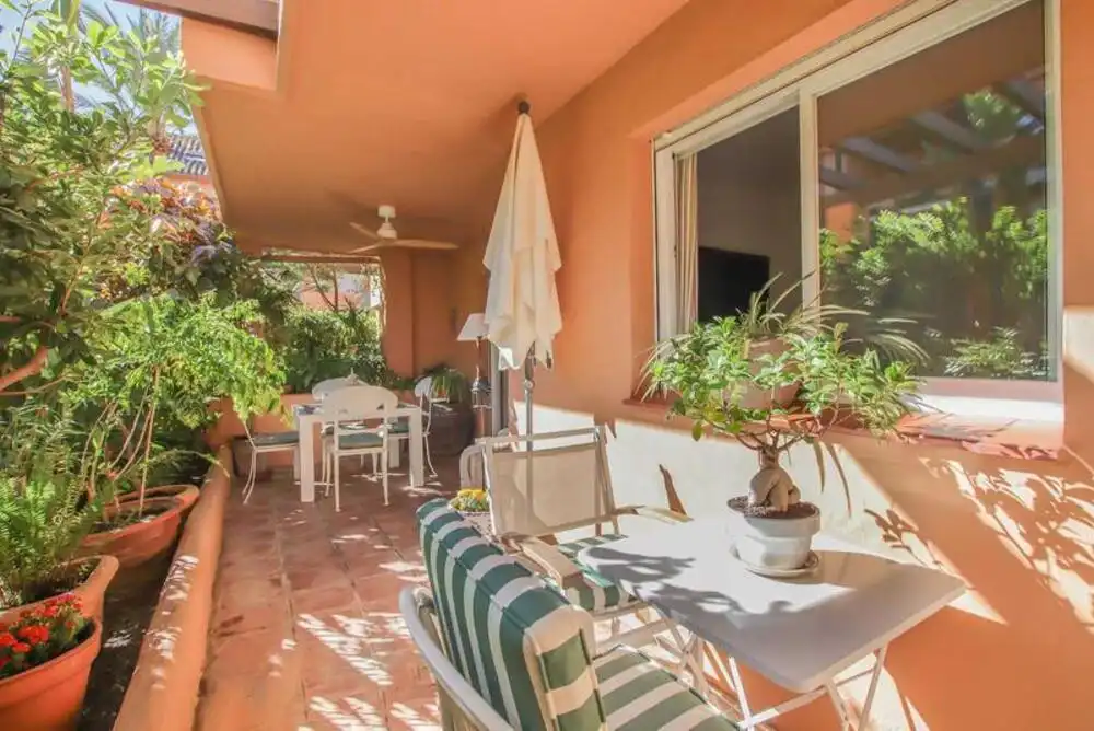Terraza de Planta baja en venta en Marbella con Aire acondicionado, Terraza y Piscina