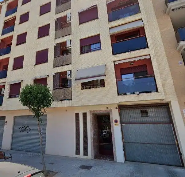 Vista exterior de Piso en venta en Catarroja con Aire acondicionado, Horno y Microondas