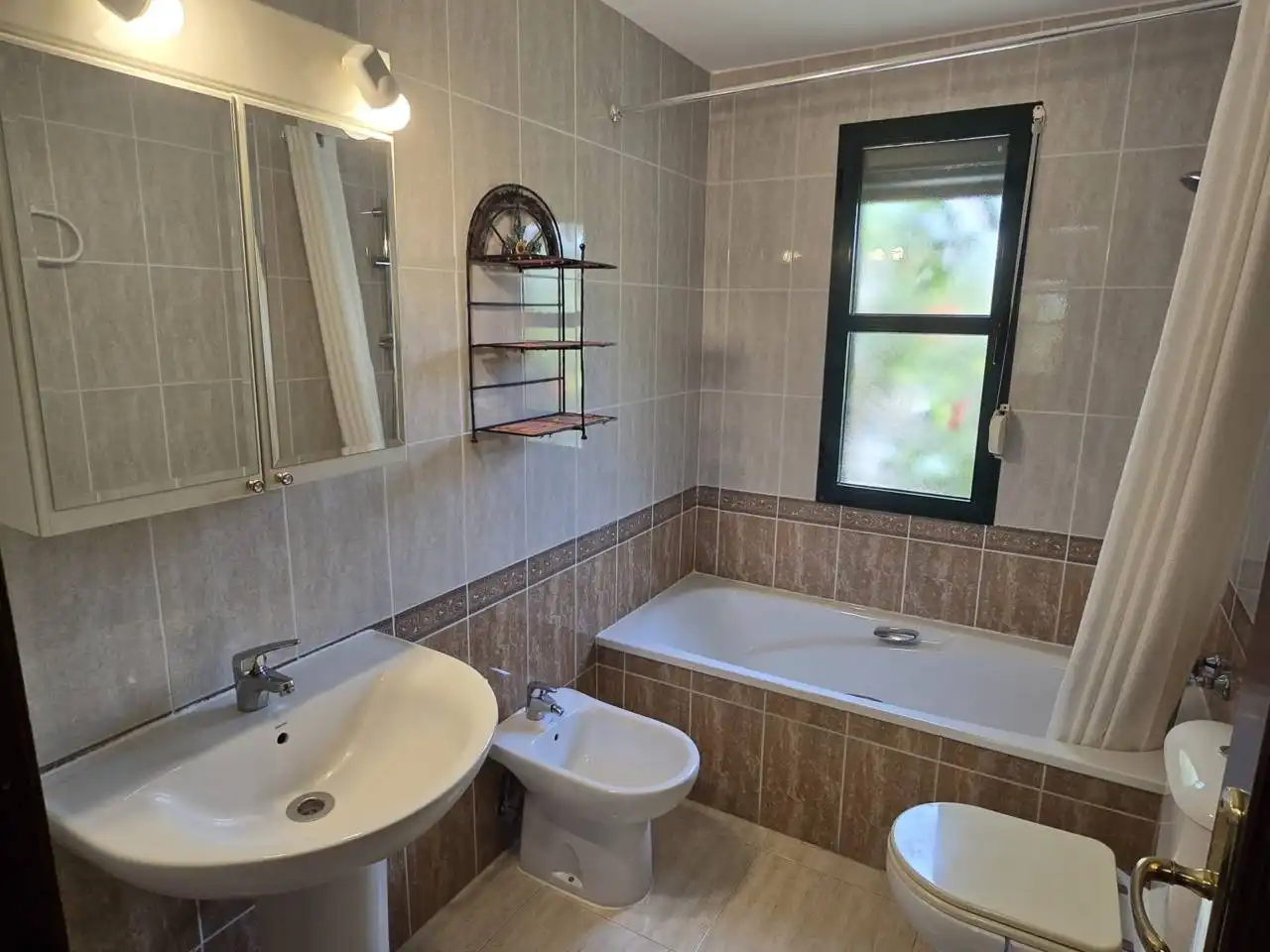 Bathroom of Houses for rent in Riba-roja de Túria  with Air Conditioner, Heating and Private garden