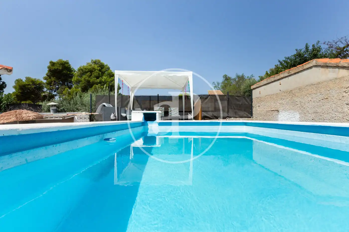 Piscina de Casa o chalet en venta en La Pobla de Vallbona con Aire acondicionado, Jardín privado y Terraza