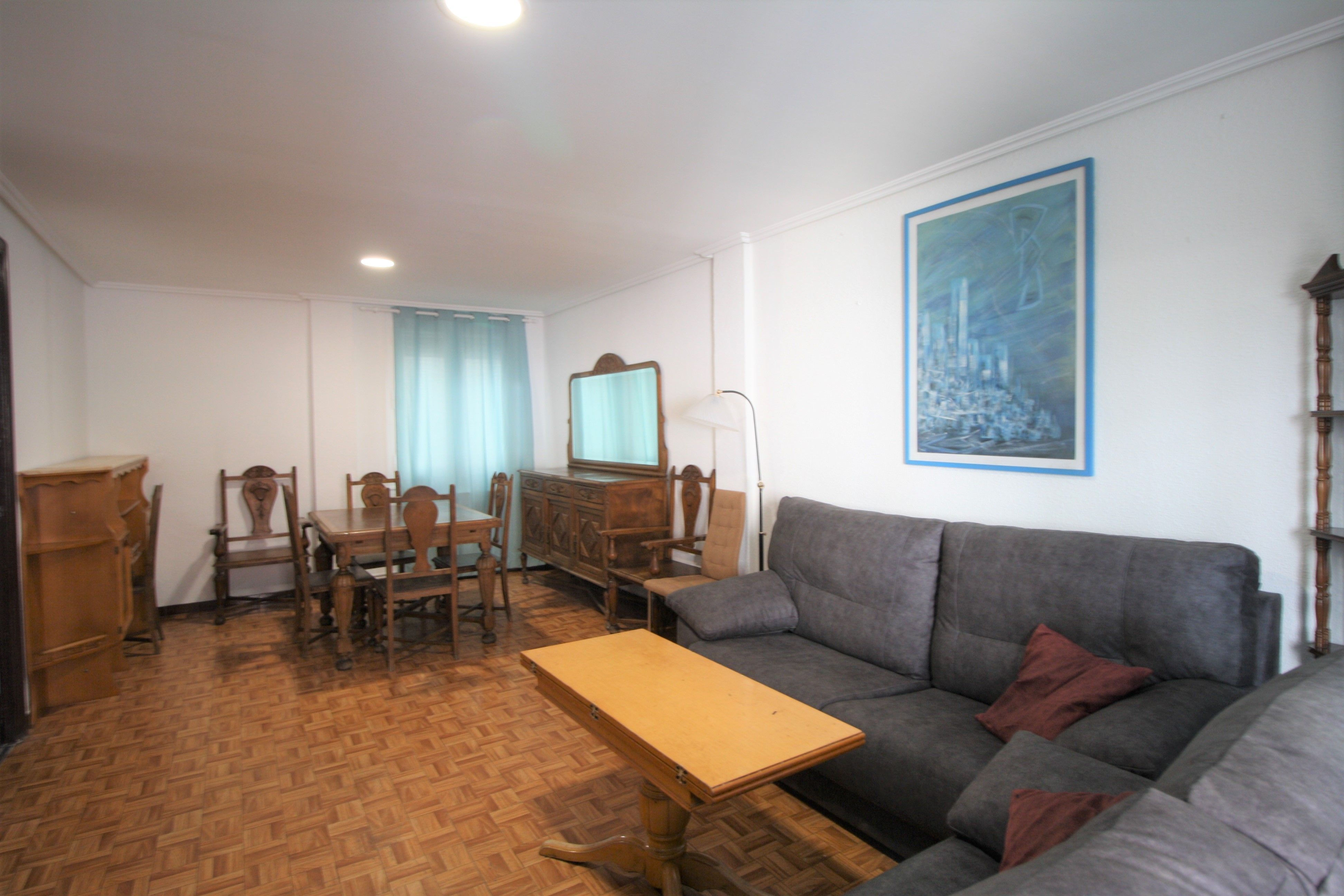 Living room of Flat to rent in  Zaragoza Capital  with Air Conditioner, Heating and Terrace