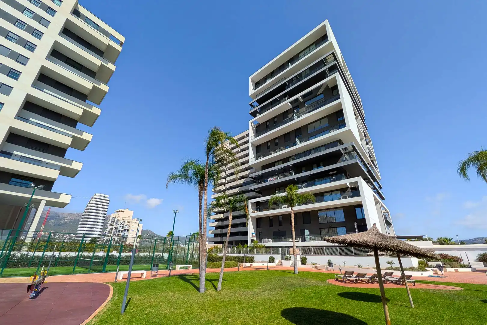 Apartament amb piscina en venda a Marisol Park - Ortembach - Los Almendros, imagen 22
