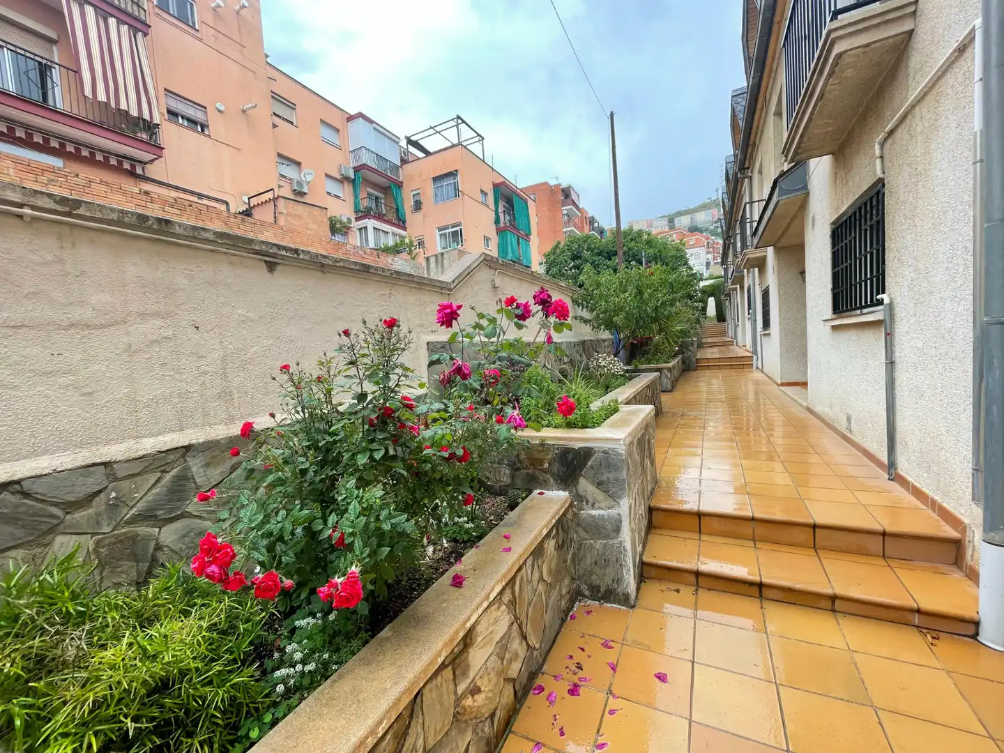 Terrace of Detached homes for sale in Santa Coloma de Gramenet  with Air Conditioner, Heating and Terrace