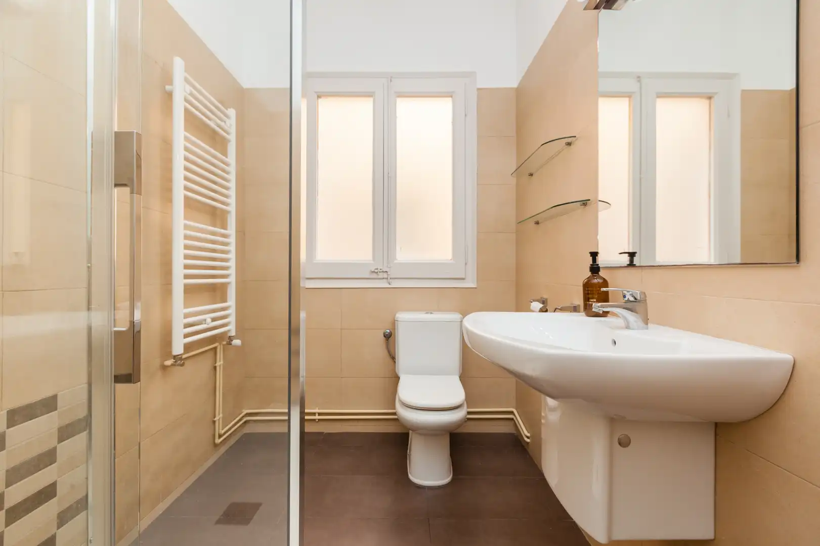 Wohnung zur Miete in Carrer de Casanova, L'Antiga Esquerra de l'Eixample
