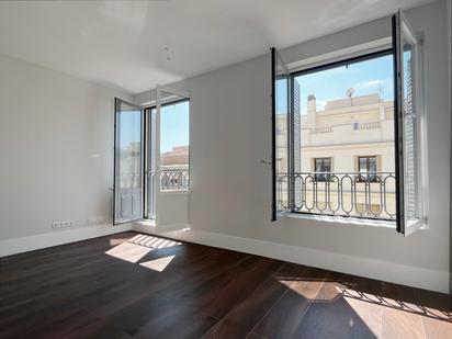 Dormitori de Àtic de lloguer en  Madrid Capital amb Aire condicionat, Calefacció i Terrassa