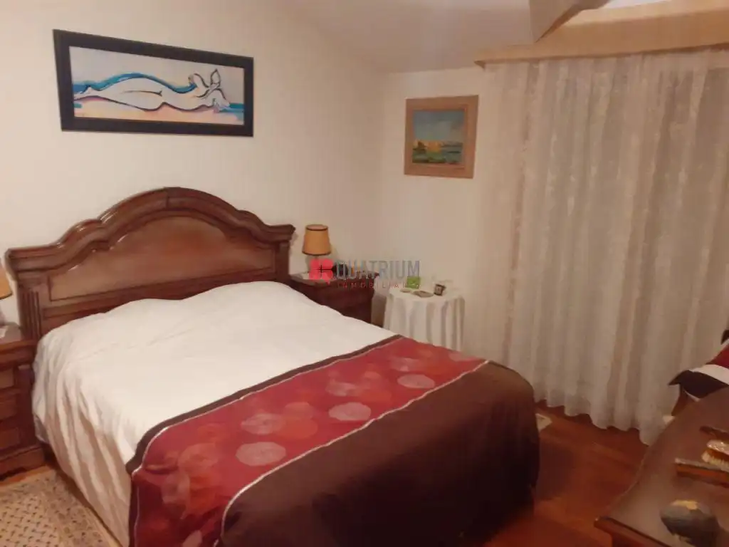 Habitación de Casa o chalet en venta en Santiago de Compostela  con Calefacción, Terraza y Trastero