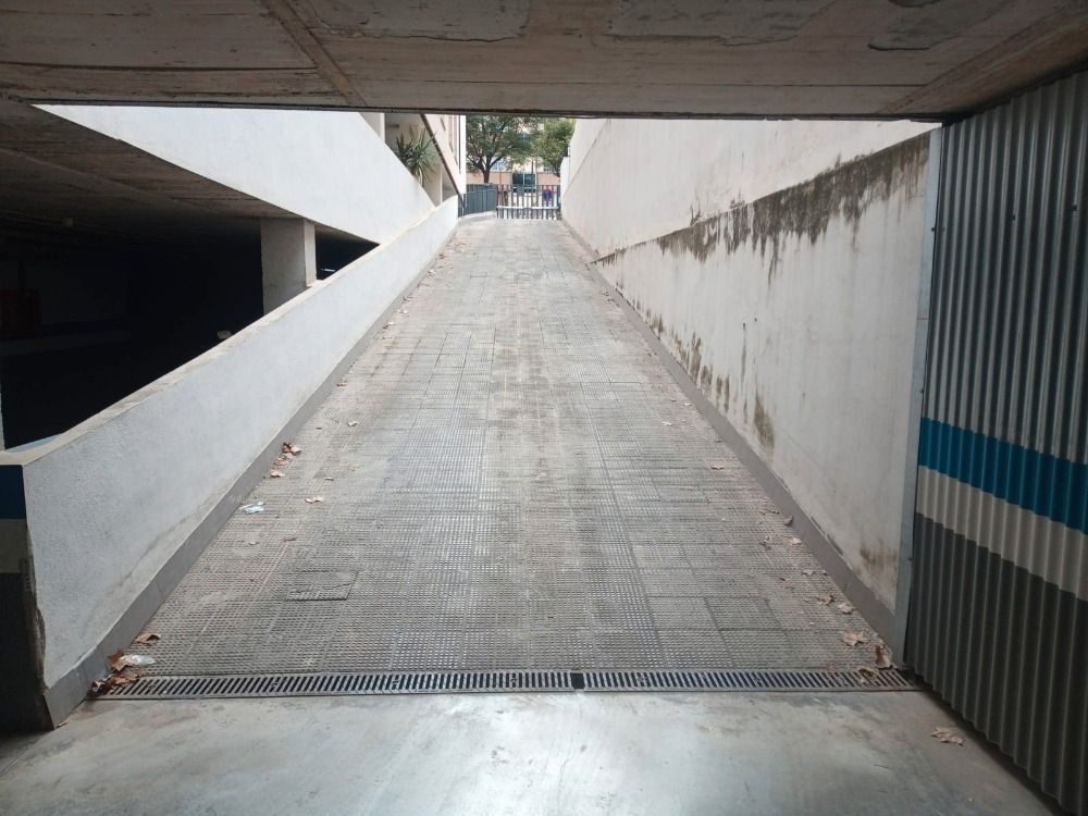Exterior view of Garage for sale in  Sevilla Capital