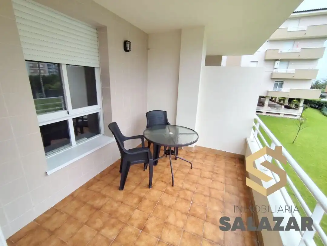 Balcony of Flat for sale in Castro-Urdiales  with Heating, Terrace and Balcony