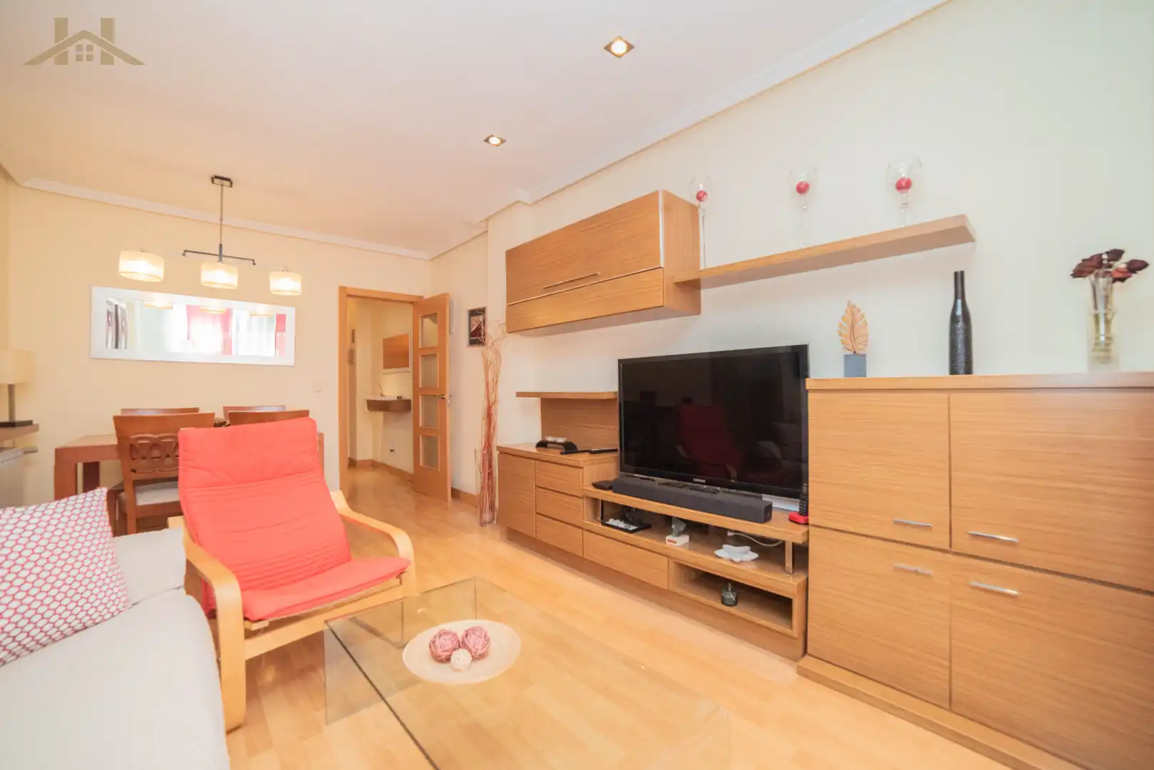 Living room of Flat for sale in Fuenlabrada  with Air Conditioner, Heating and Parquet flooring