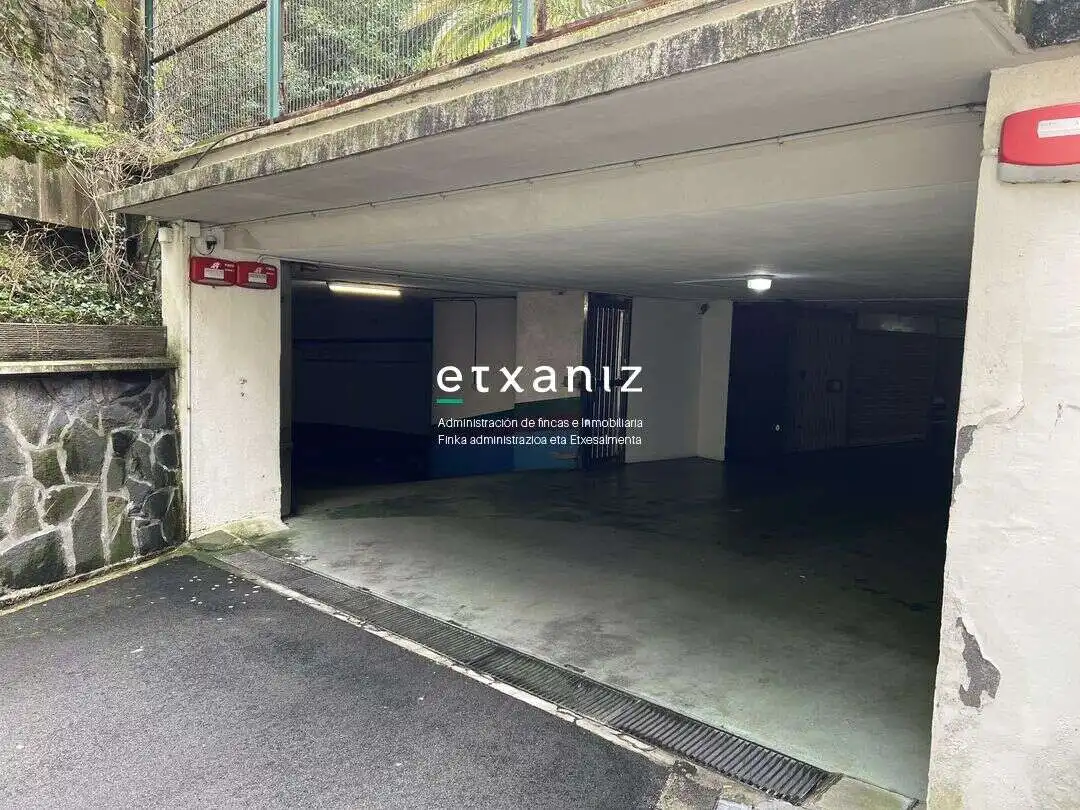 Parkplatz von Garage zum Verkauf in Donostia - San Sebastián 