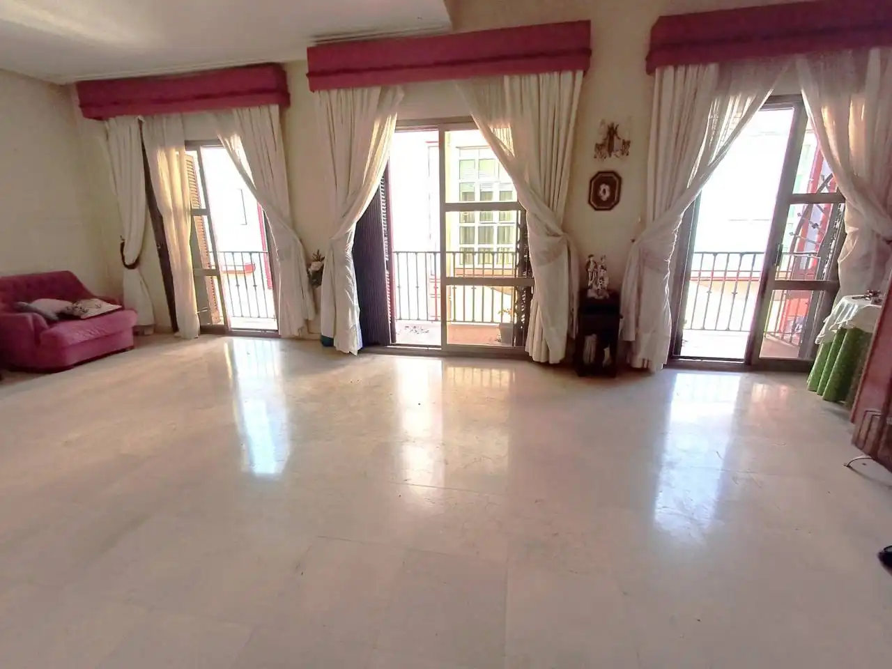 Ático en venta en Huelva con Calefacción, Terraza y Balcón
