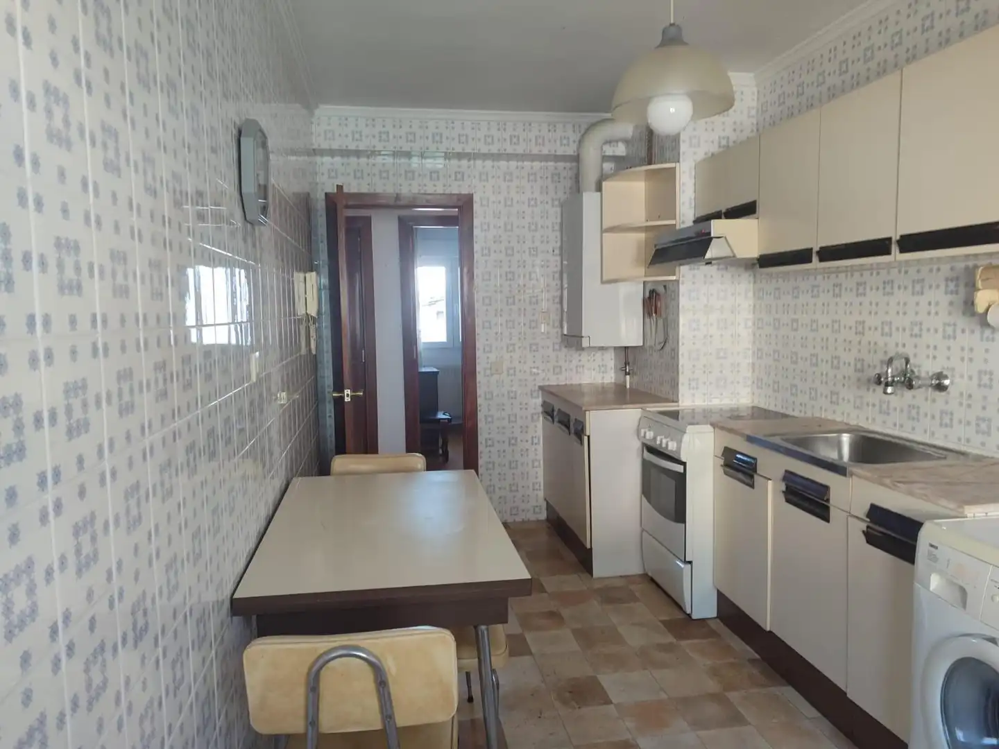Kitchen of Flat for sale in Oviedo   with Heating