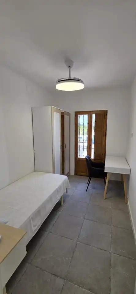 Habitación de Casa o chalet de alquiler en Málaga con Aire acondicionado, Terraza y Amueblado