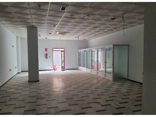Local comercial en Venta en Calle SORIA, 31 en Pabellón - Estación - El Corte Inglés