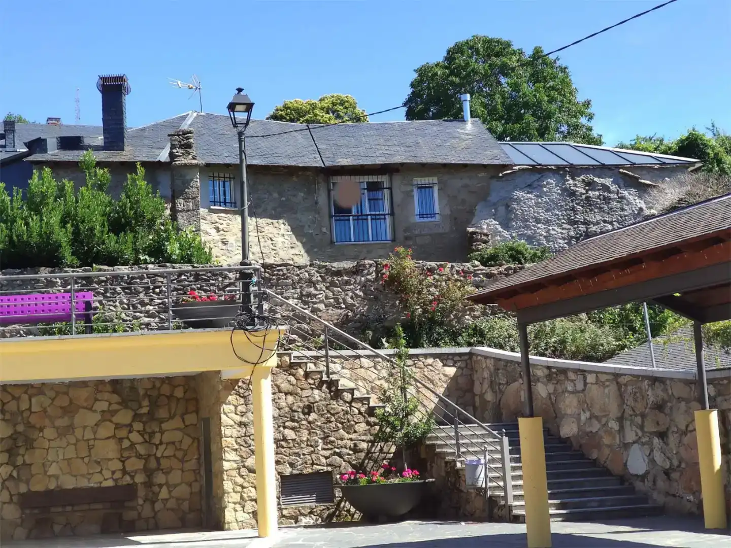 Vista exterior de Pis en venda en Lubián amb Moblat