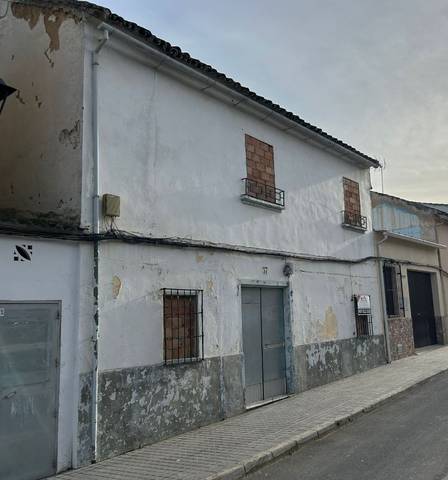 Casa-chalet en Venta en C/ Conde de Colomera en Moriles