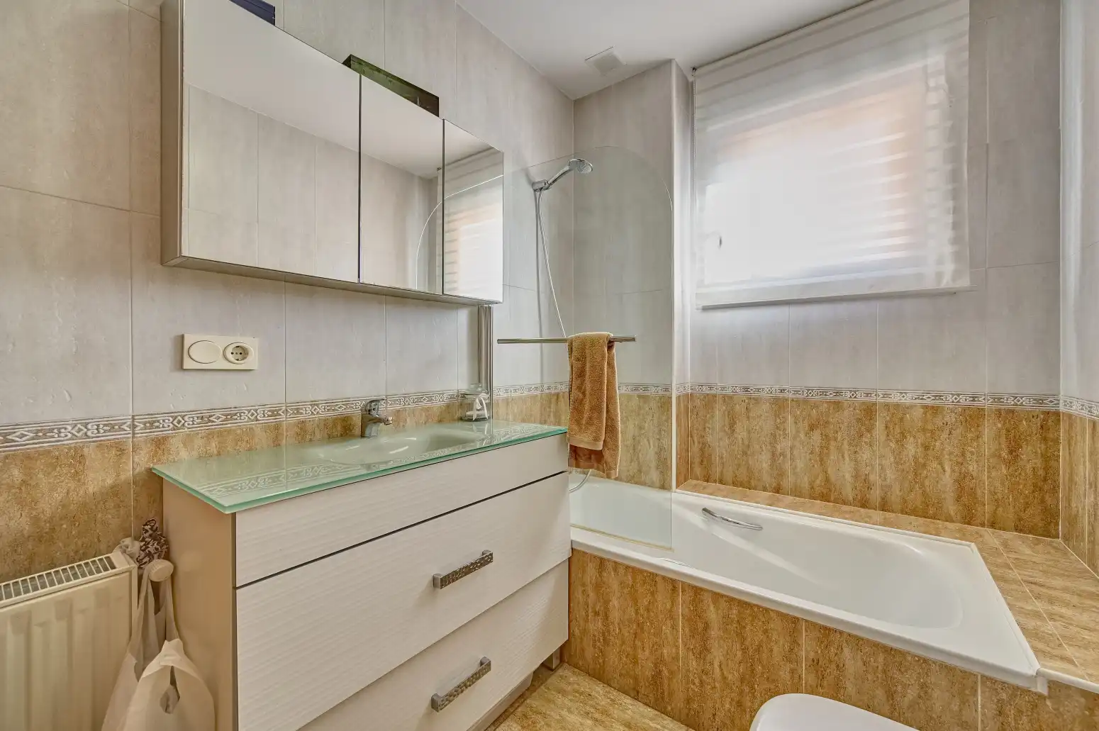Bathroom of Detached homes for sale in Beriáin, Navarra