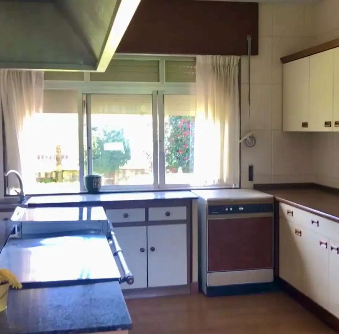 Cocina de Casa o chalet de alquiler en A Capela  con Calefacción, Jardín privado y Parquet