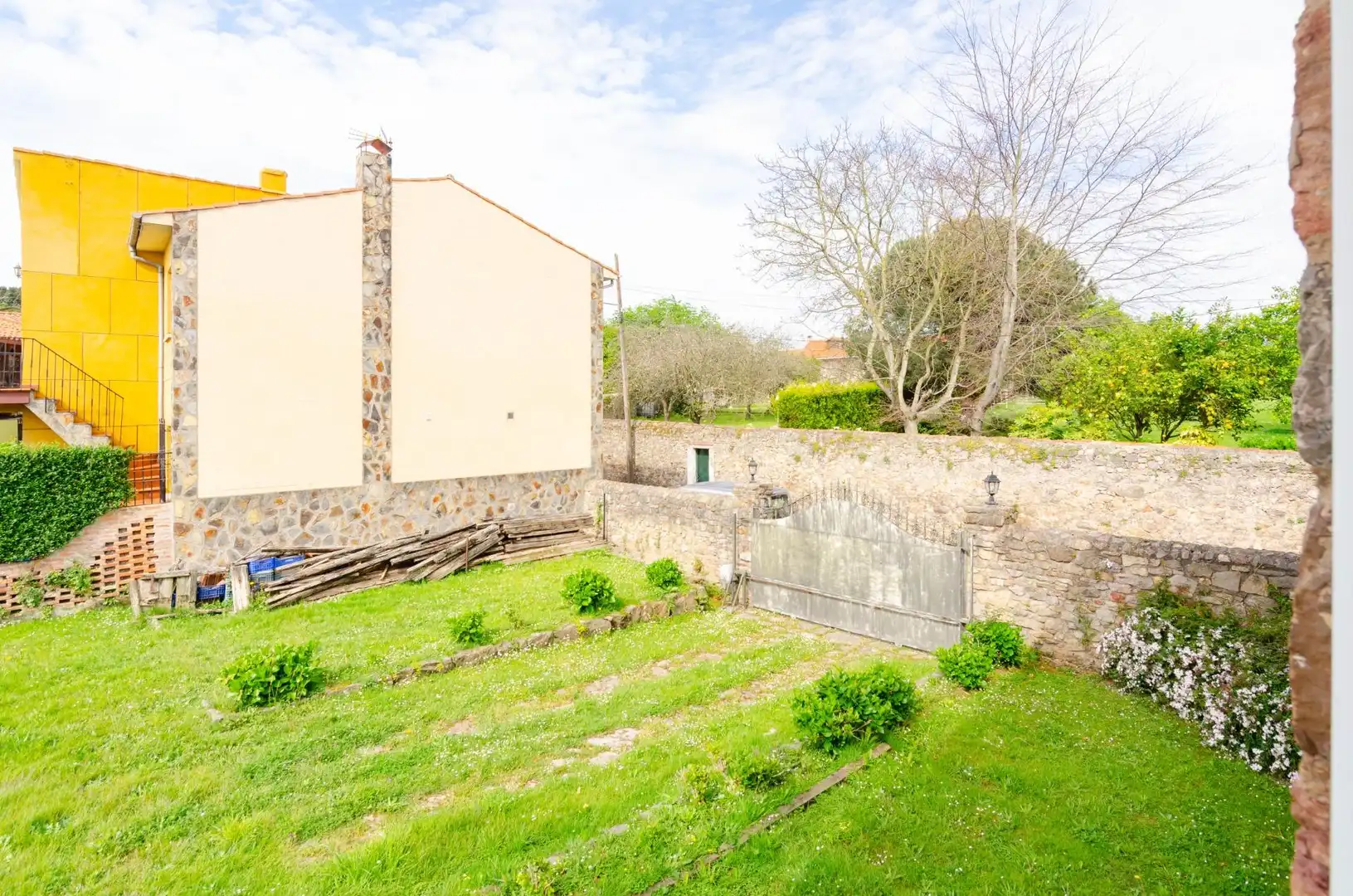 Jardín de Casa o chalet en venta en Avilés con Calefacción, Jardín privado y Terraza