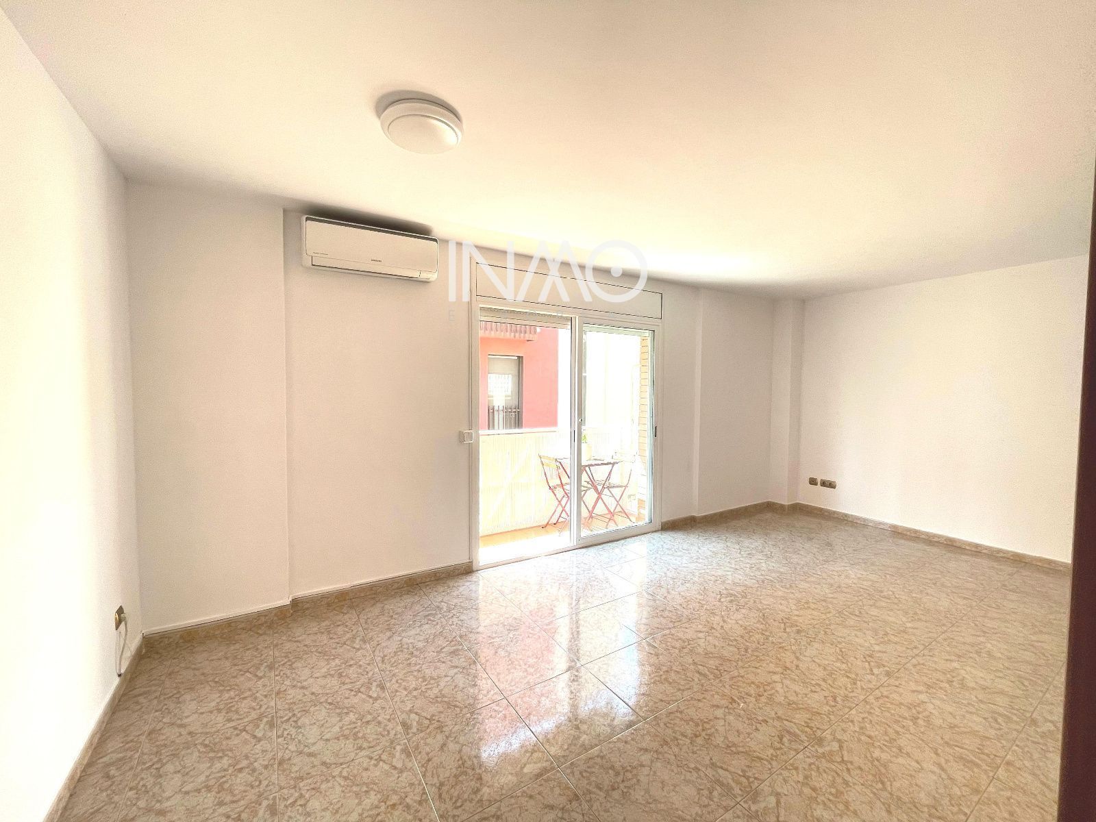 Flat for sale in Rubí  with Air Conditioner and Terrace