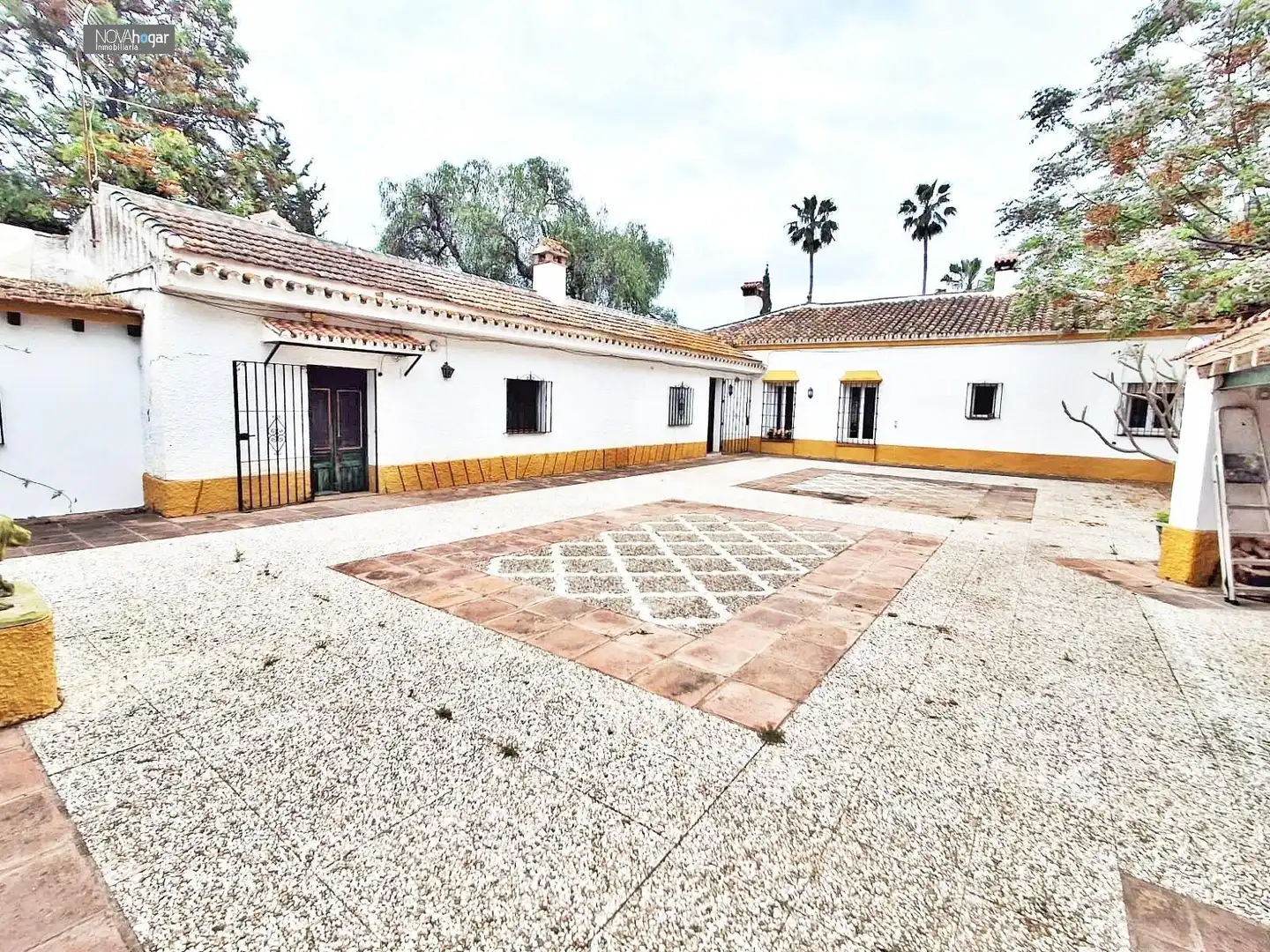 Vista exterior de Finca rústica en venda en Málaga amb Aire condicionat, Calefacció i Jardí privat