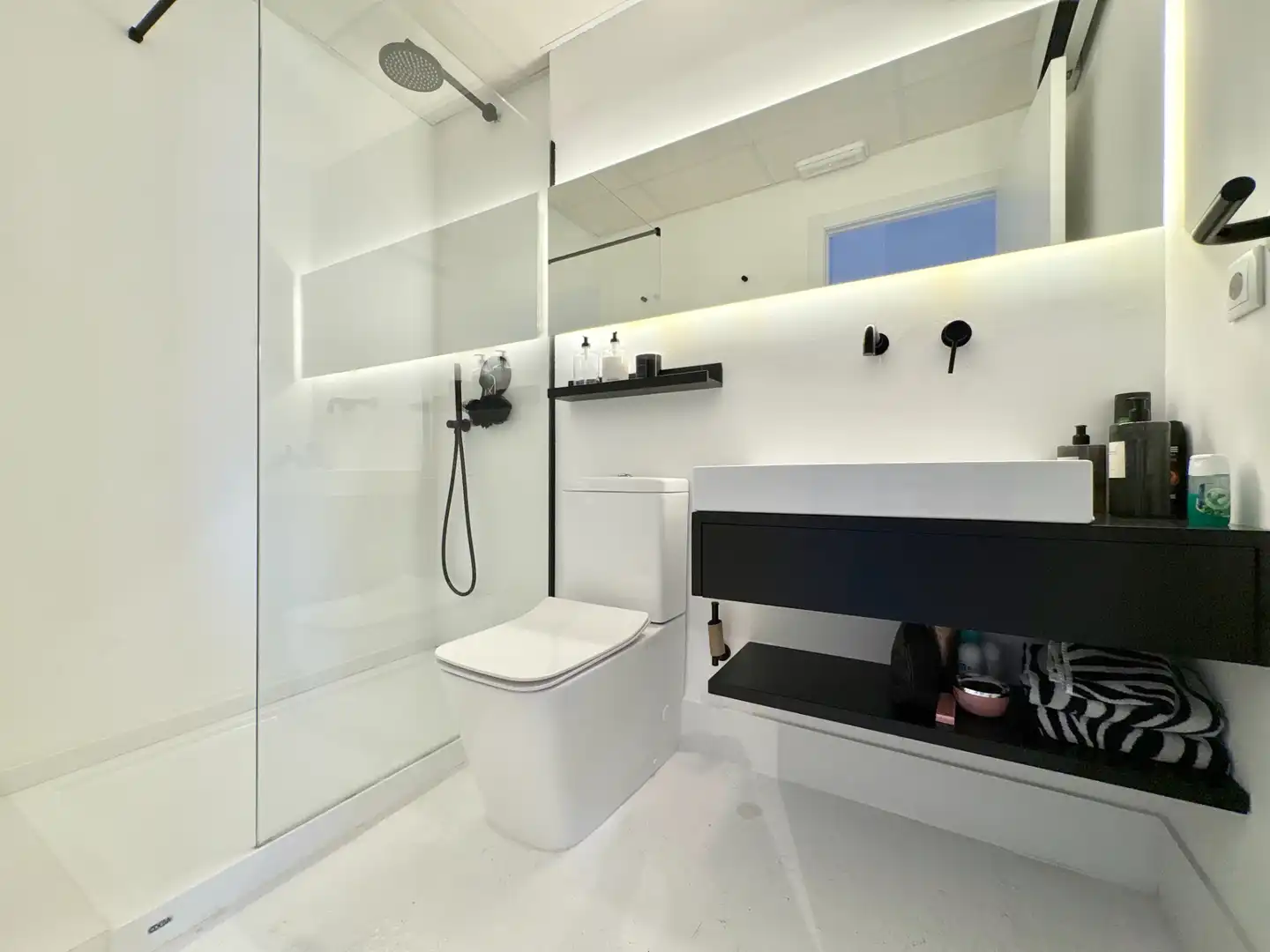 Bathroom of Detached homes for sale in Picanya, Valencia