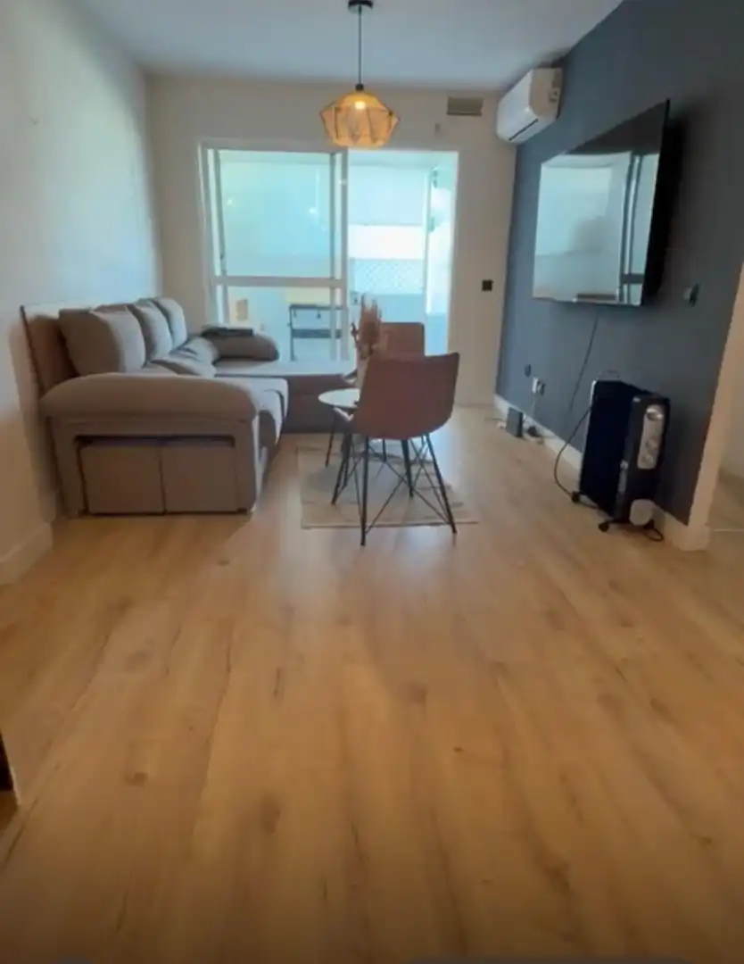 Sala d'estar de Apartament en venda en Marbella amb Aire condicionat, Calefacció i Terrassa