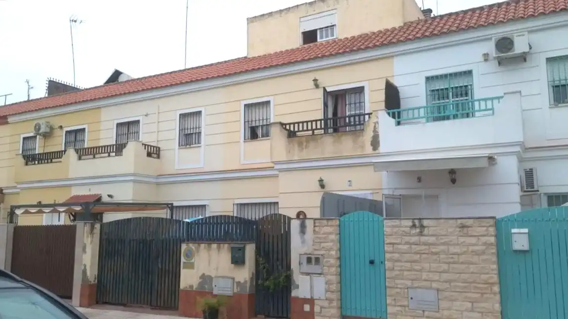 Casa adosada en venta en Polo, Coria del Río
