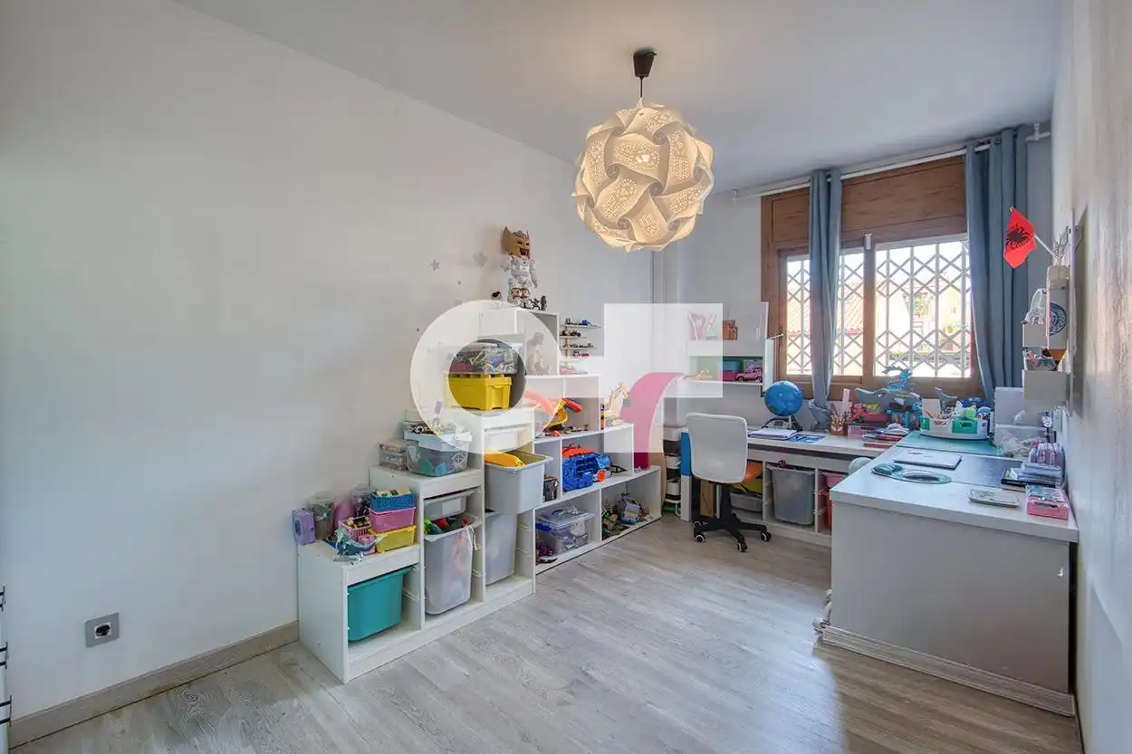 Habitación de Casa adosada en venta en Castelldefels con Aire acondicionado, Jardín privado y Parquet