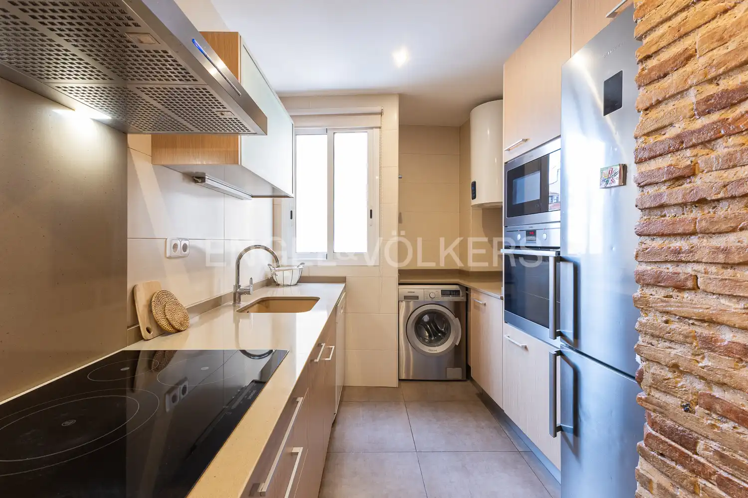 Kitchen of Flat for rent in Valencia  with Air Conditioner, Heating and Furnished