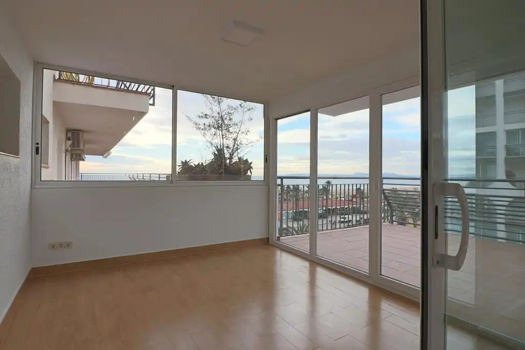 Bedroom of Attic for sale in Empuriabrava  with Air Conditioner