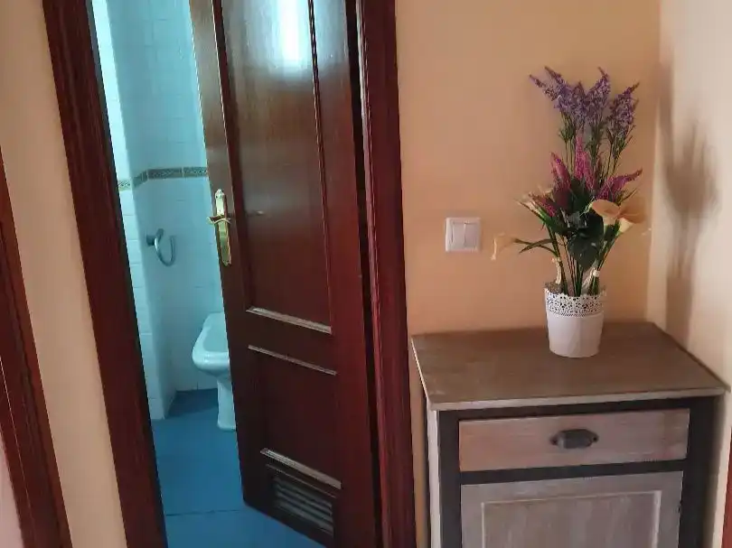 Dachboden zur Miete in  Sevilla Capital mit Klimaanlage und Balkon