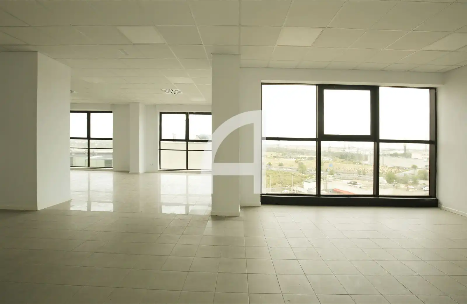Nave industrial en venta en Madrid