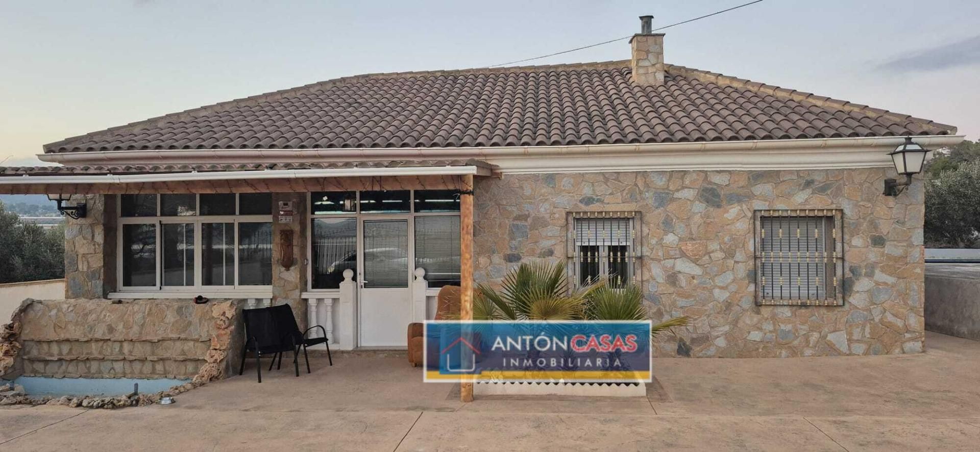 Country house zum verkauf in La Romana mit Klimaanlage, Privatgarten und Terrasse