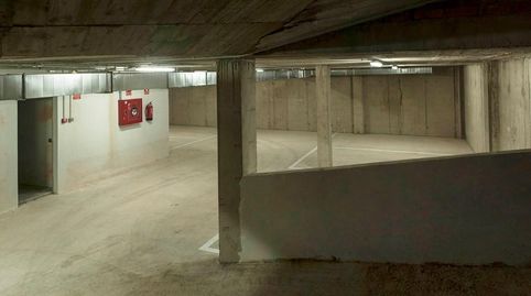 Plaza de parking muy céntrica, situada en un edificio a la entrada del pueblo. Planta sótano 2.Acceso mediante puerta automática c, imatge 3