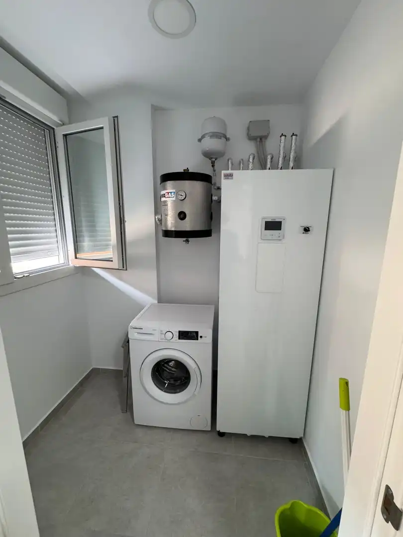 Baño de Piso de alquiler en Cáceres con Aire acondicionado, Calefacción y Terraza