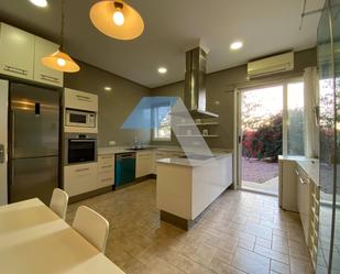 Kitchen of House or chalet for sale in Alicante / Alacant  with Air Conditioner, Heating and Private garden