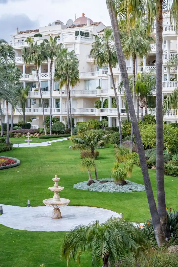 Piso con piscina en venta en Selwo, imagen 34