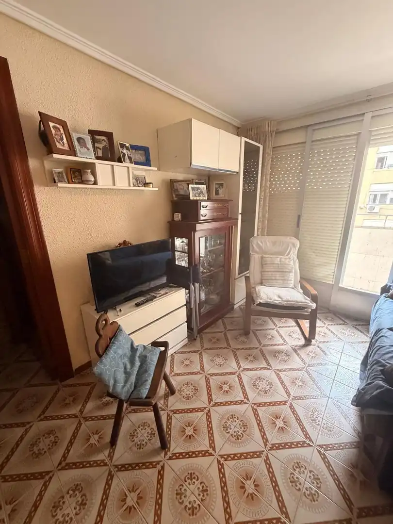 Sala d'estar de Apartament en venda en Valencia amb Aire condicionat i Balcó