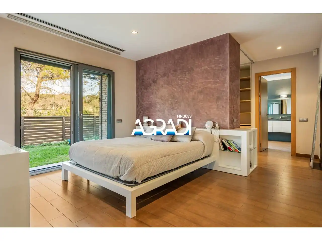 Bedroom of Houses for sale in Les Franqueses del Vallès  with Air Conditioner, Heating and Private garden