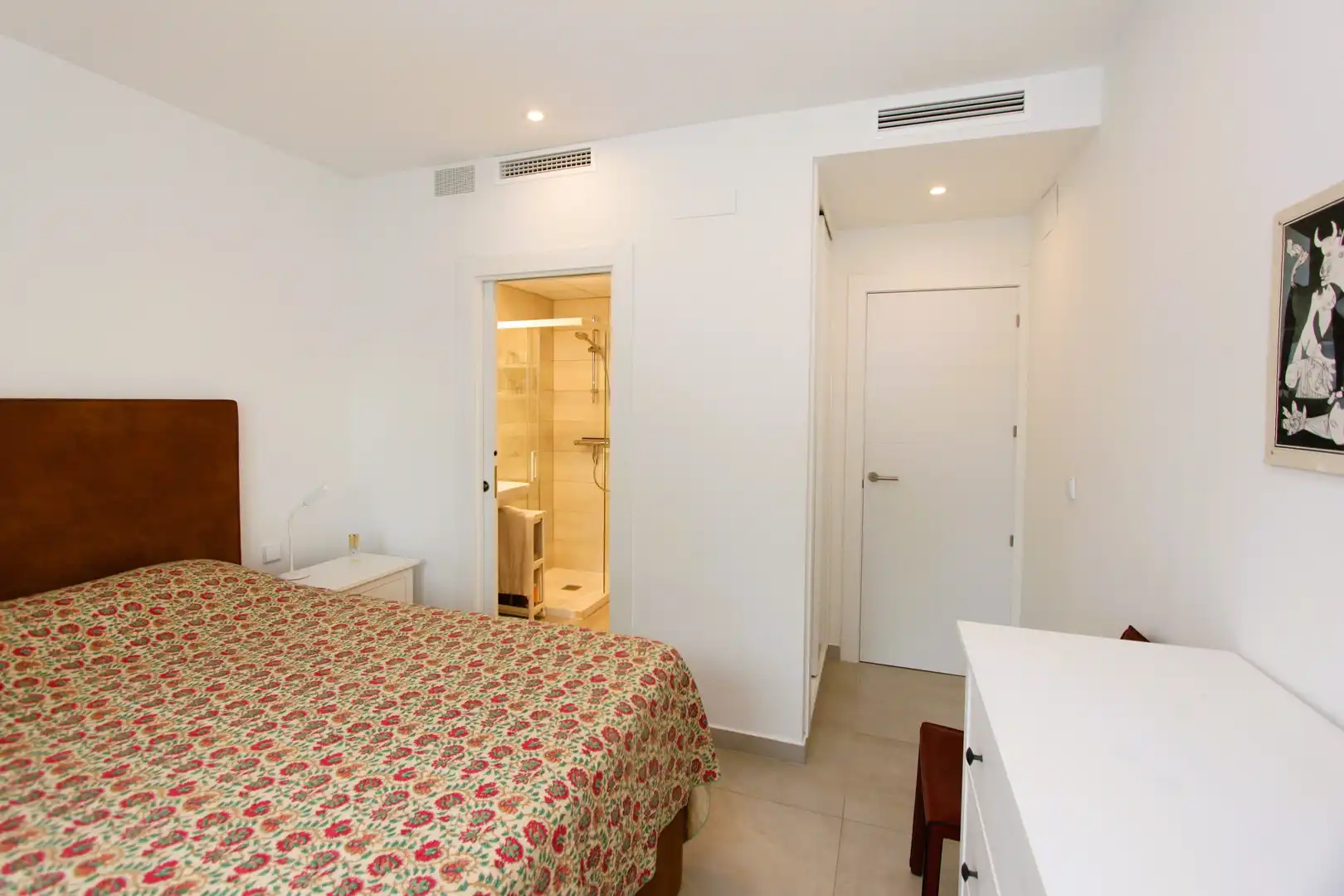 Dormitori de Apartament en venda en Playa Muchavista