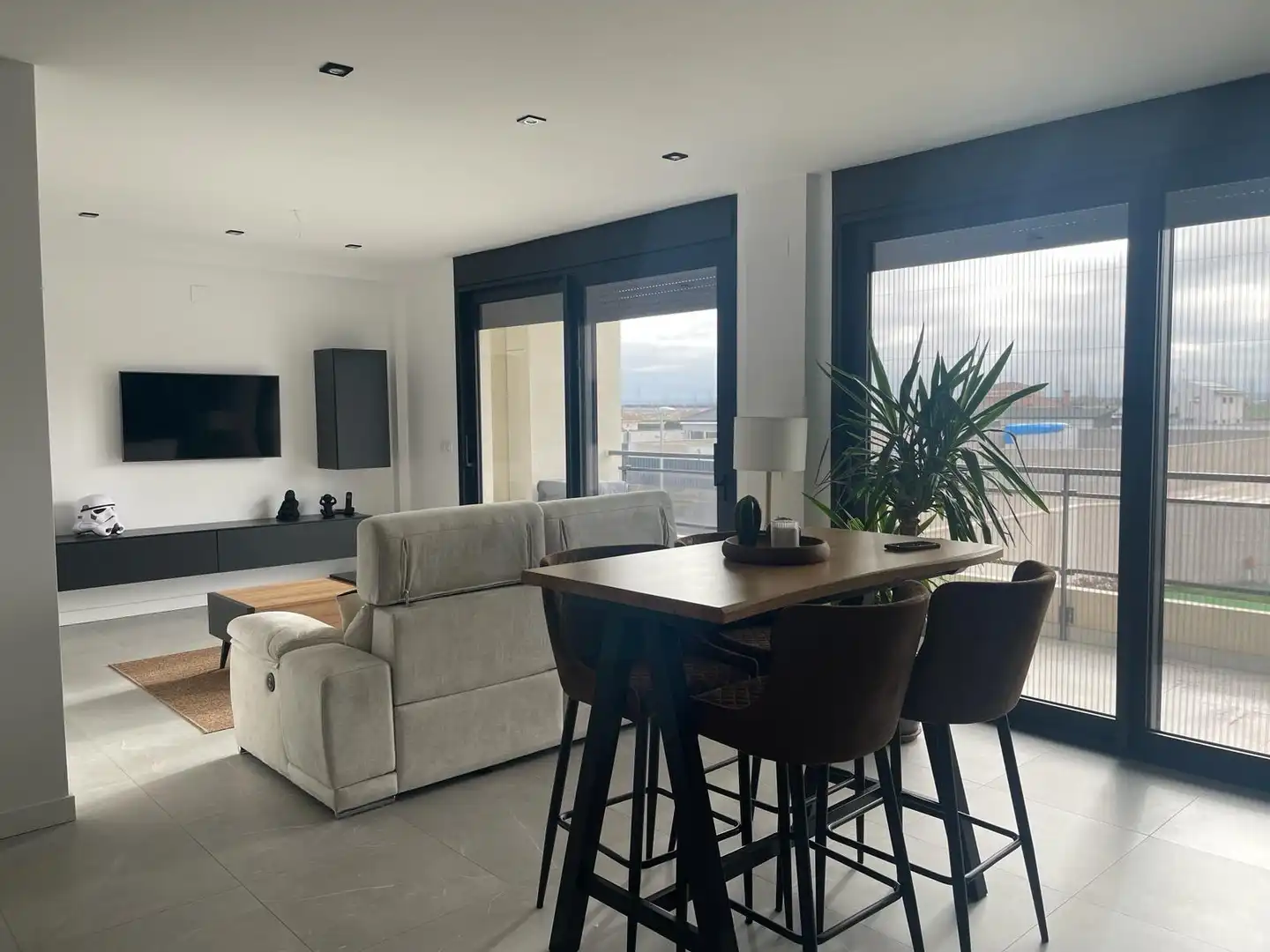 Sala d'estar de Casa o xalet en venda en Albacete amb Aire condicionat, Calefacció i Jardí privat