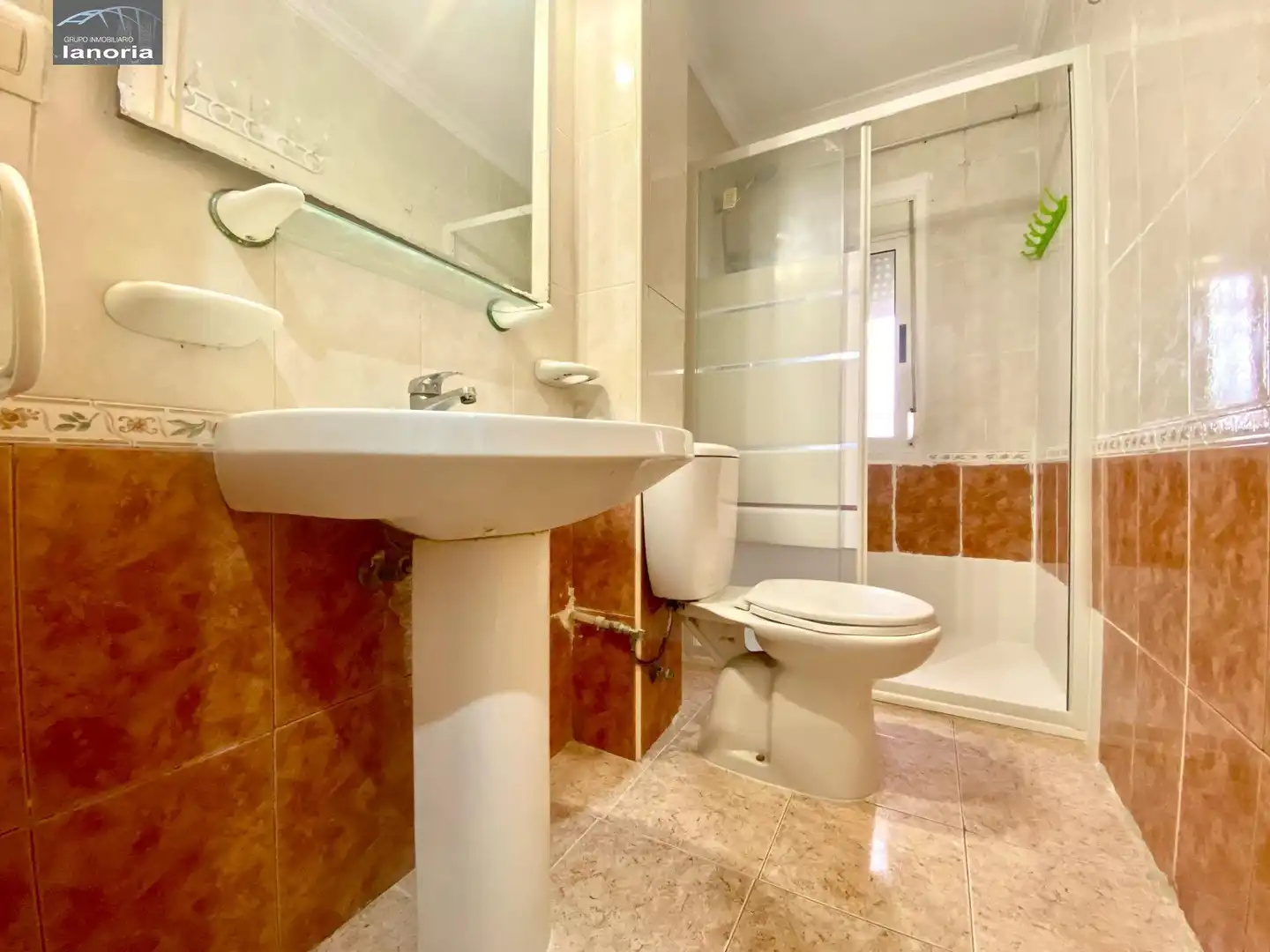 Baño de Piso en venta en Albacete con Amueblado y Balcón
