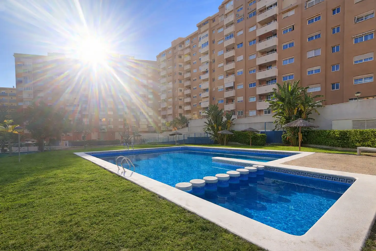 Piscina de Piso en venta en Alicante / Alacant con Aire acondicionado, Calefacción y Terraza