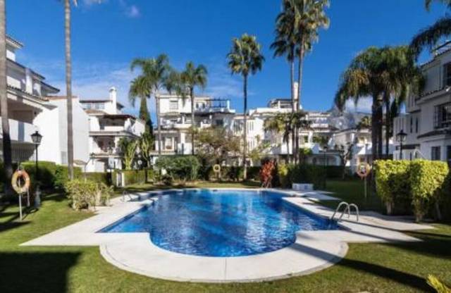 Casa adosada en Alquiler en La Dama de Noche - La Alzambra