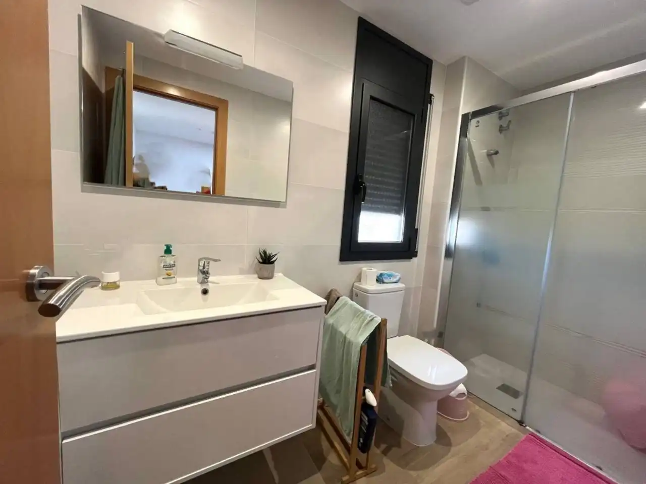 Bathroom of Houses for sale in Sils  with Private garden and Terrace